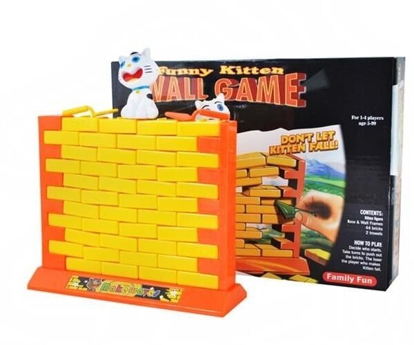 Kogupere lauamäng Wall Game - kukkuv kass 